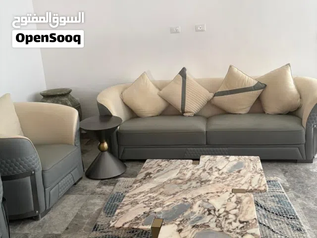 صالون وبساط وطاولة والكاترو