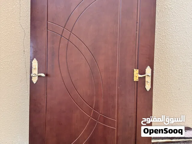 أبواب داخلية مستخدمة