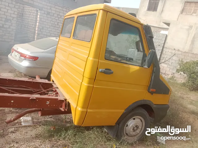 السياره فى حاله ممتازه من ناحيت الصاله الكمبيو   الكرونه سريعه