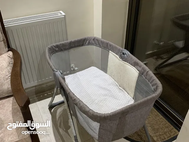 سرير اطفال