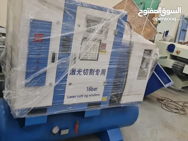 للبيع: معدات مصنع دعاية وإعلان كاملة – حالة ممتازة 2023 – عجمان.