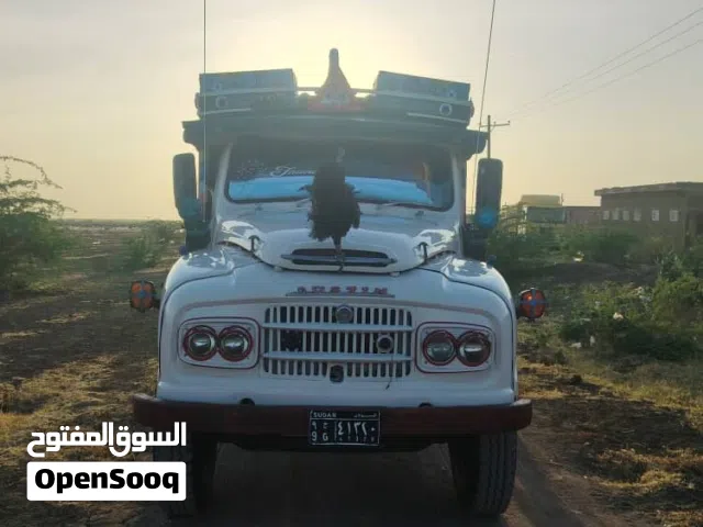 لوري للبيع ب ح 5