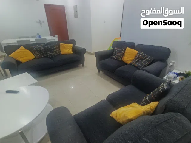 غرفه جلوس مستعمل بحاله ممتازه غرفه نوم كبت سحاب بدون سرير كبت اربع ابواب محلي