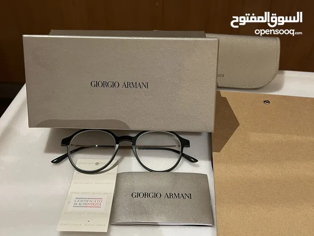 للبيع: إطار نظارات من جورجيو أرماني For Sale: Giorgio Armani Optical Frame