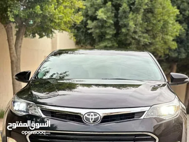 Used Toyota Avalon in Tripoli