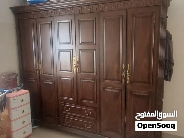 كبت كبير  يبغاله تعديل شوي خشب اصلي