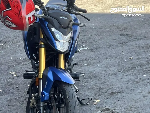 Honda Hornet 2.0 250cc, reason of selling is traveling abroad.