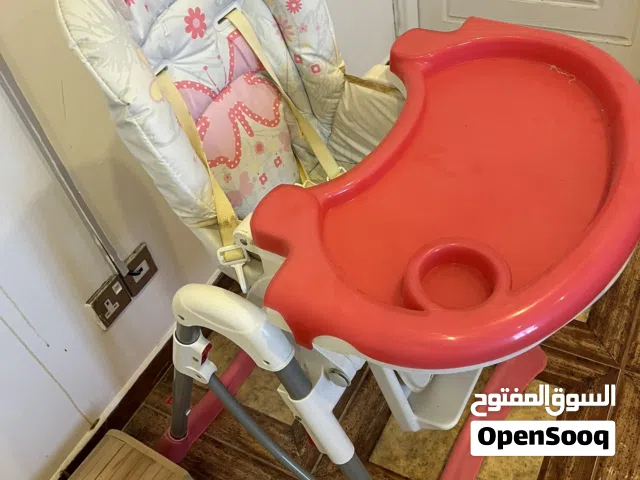 كرسي طعام الطفل