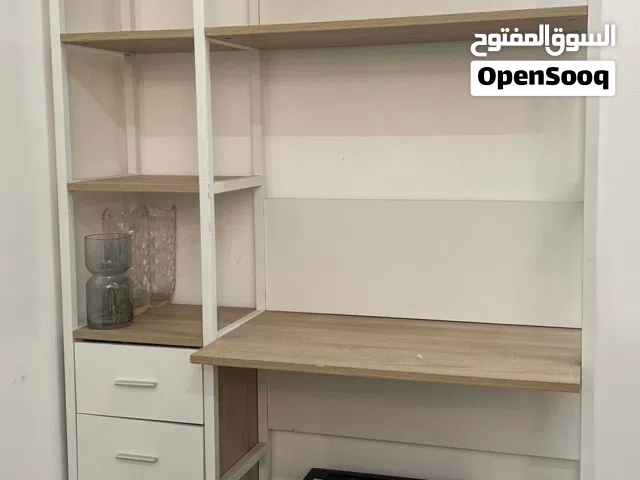 طاولات خشب قويه