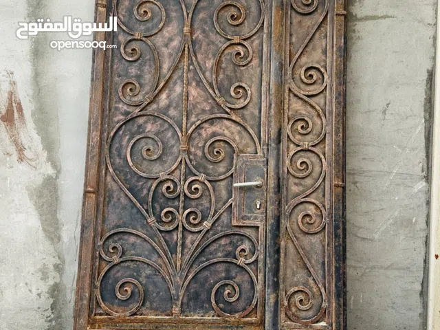باب حديدي للبيع مقاس 220 * 117