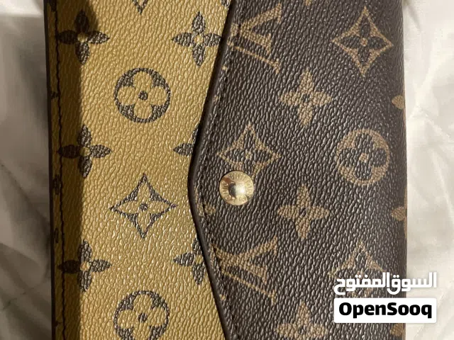 للبيع حزام لويس فيتون  بـ 3 قطع (حزام + محفظتين)