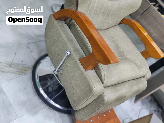 كرسي حلاقه بحاله جيده جدا
