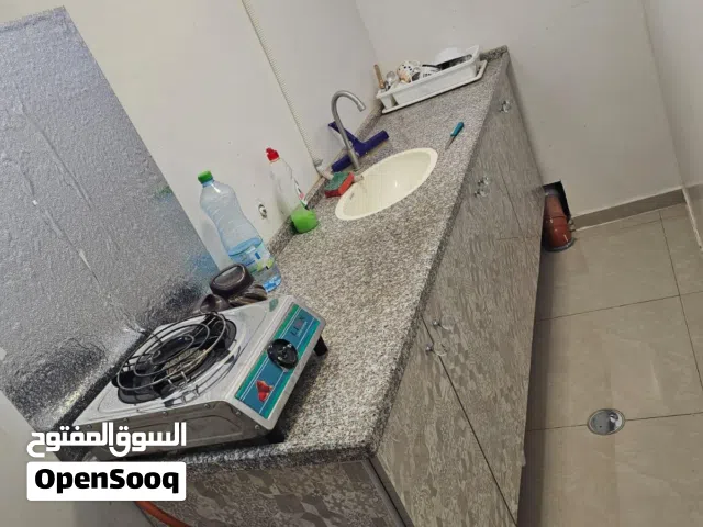 خزانة مجلى مع الشايش