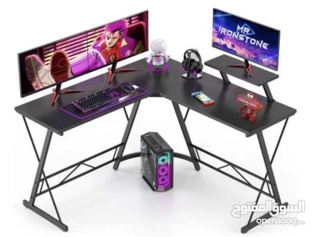 طاولة على شكل حرف L