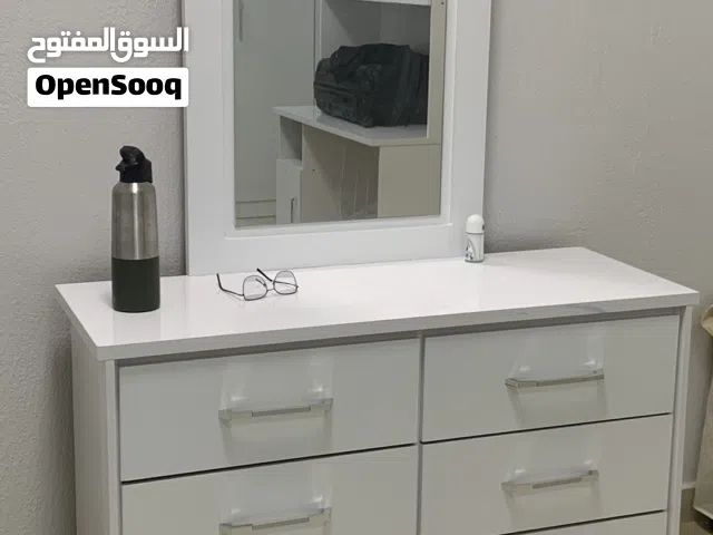 تسريحه مع مرآة