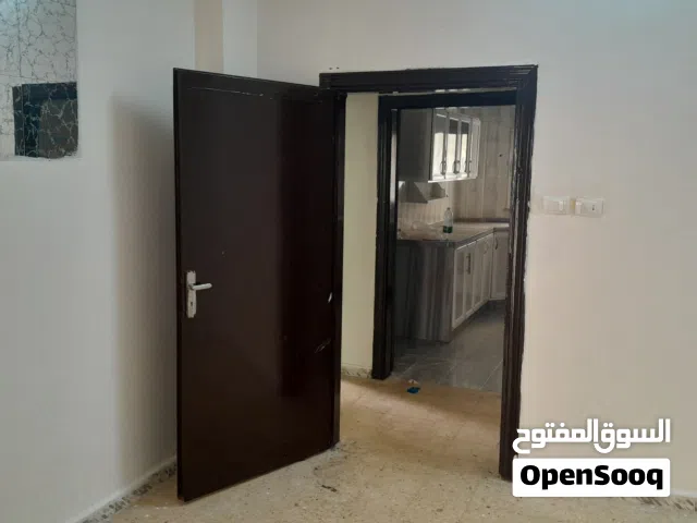 90 m2 2 Bedrooms Apartments for Rent in Zarqa Hay Ramzi