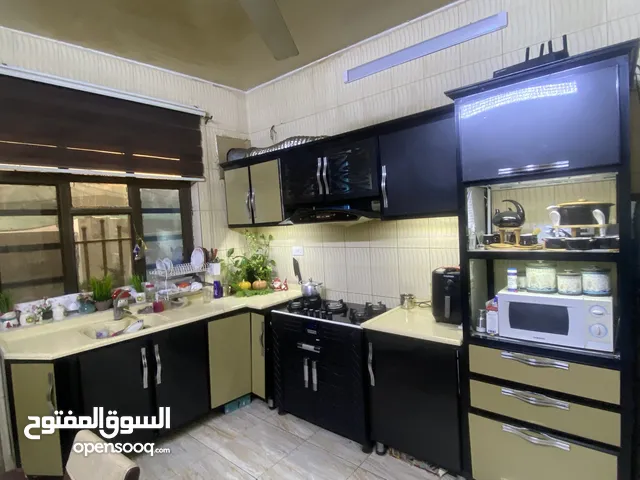 مطبخ تركي ألمنيوم داخل و خارج مرمر صناعي سنگ مرمر السنك 2متر و 10سانتيم الكاونتر 3متر و 20 سانتيم