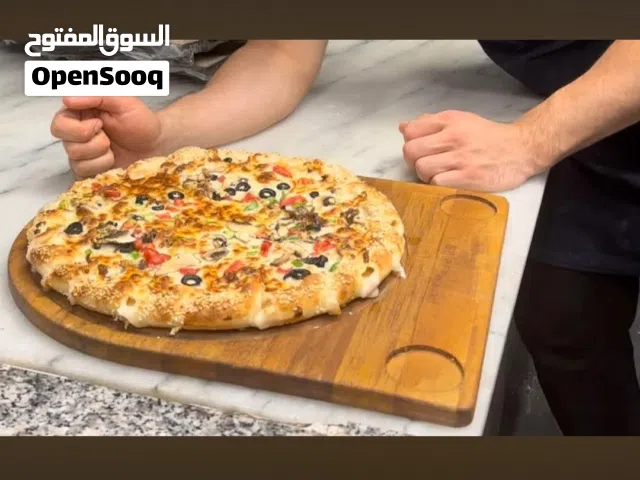 مطعم سياحي مجهز بالكامل للبيع فرصة ذهبية الموقع صحار طريق الشاطئ الكورنيش البحري موسط جامعات ومعاهد