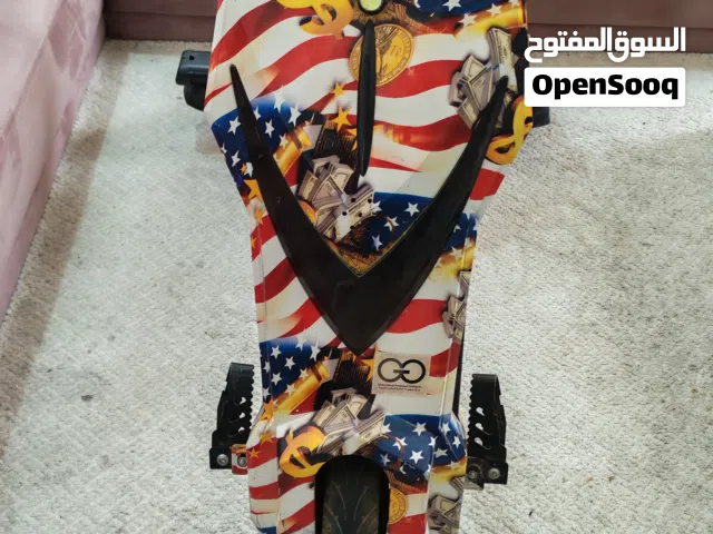 سكوتر درفت كهربائي 36 فولت الحجم الكبير شغال 100 ٪ استخدام خفيف بطارية 100٪ معه الشاحن و2 مفتاح
