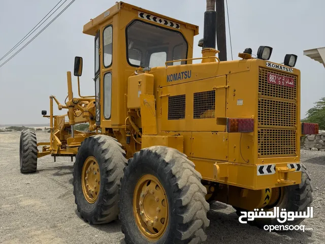 جريدر نوع كوماتسو GD655A-8
