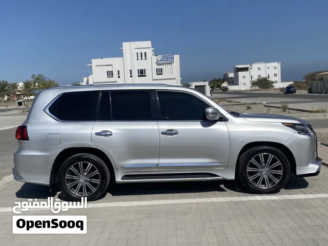 2013 لكزس LX LX 570