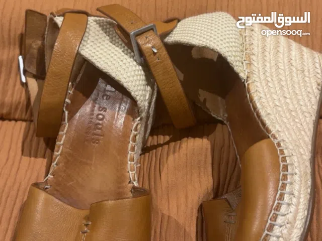 Brown gentle souls flat heels