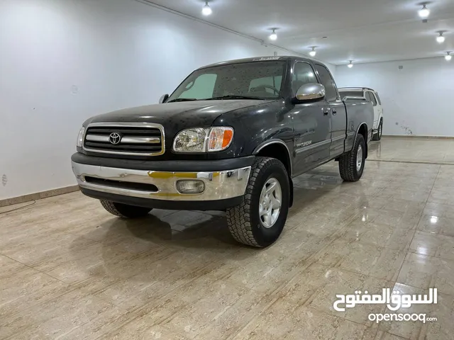 Toyota Tundra 2000 in Benghazi