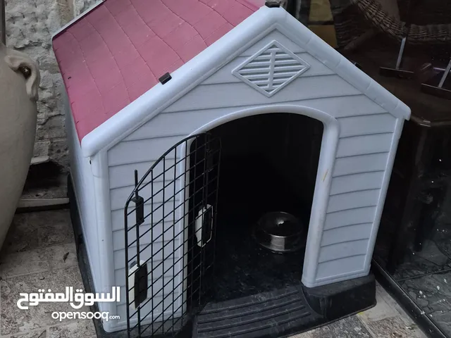 منزل كلب للبيع