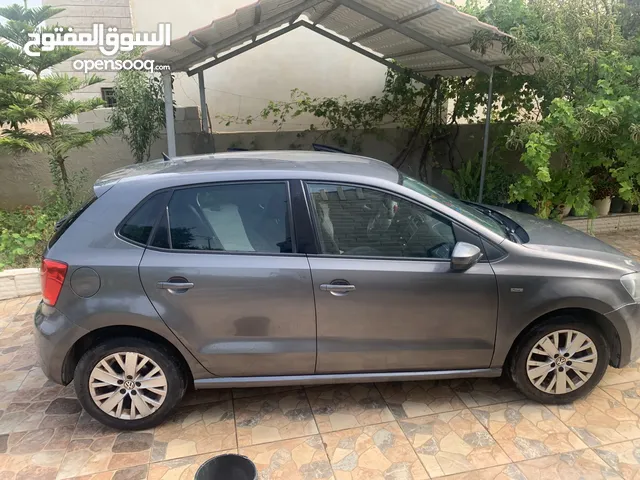 Polo اتومات جنين