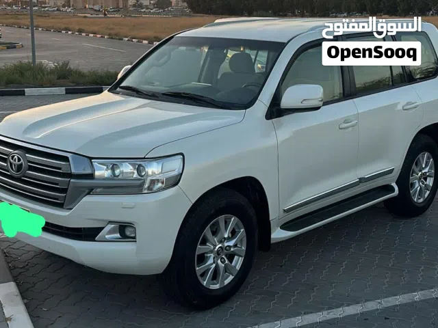 تويوتا لاندكروز كروز ديزيل 2019 ثمانيه سلند يوجد 4 سيارات