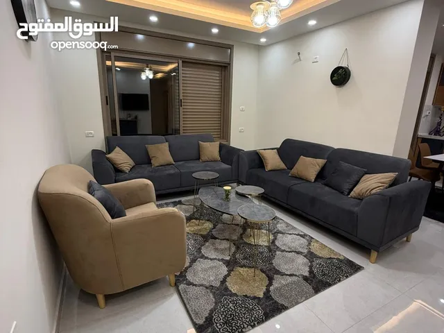 170 m2 3 Bedrooms Apartments for Rent in Ramallah and Al-Bireh Ein Munjid