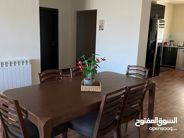 شقة فاخرة للإيجار روابي