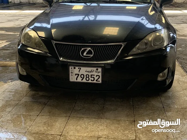 Used Lexus IS in Mubarak Al-Kabeer