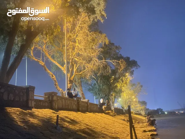سلام عليكم. اي احد محتاج نجار اثاث شد وفتح موجود