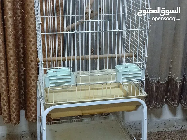 قفص كبير مع قاعده وبفتح بابين نضيف