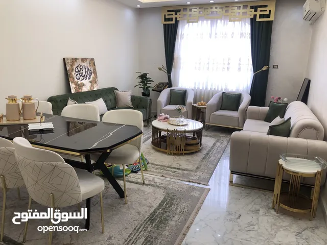 178 m2 4 Bedrooms Apartments for Rent in Amman Deir Ghbar