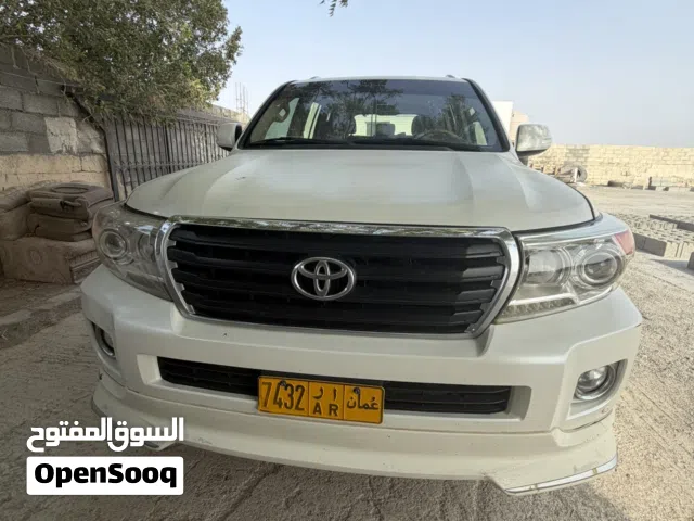 Toyota Land Cruiser GXR 2013
