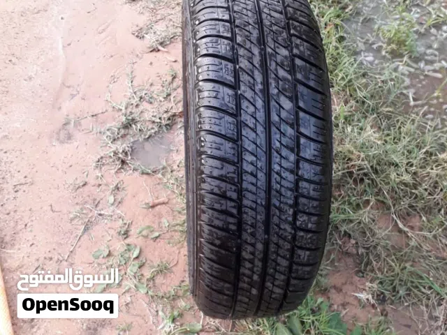 إطار بيجو ستروين بارتنر إطار جديد بالديسكو النوع دانلوب صناعة فرنساوية مقاس الإطار 14./ 65  /175