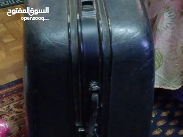 شنطة سفر سمسونيت بحالة جيدة .