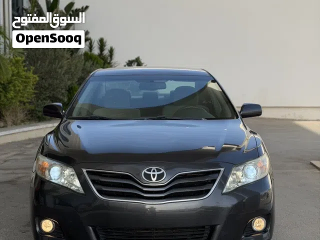 2010 تويوتا كامري GL