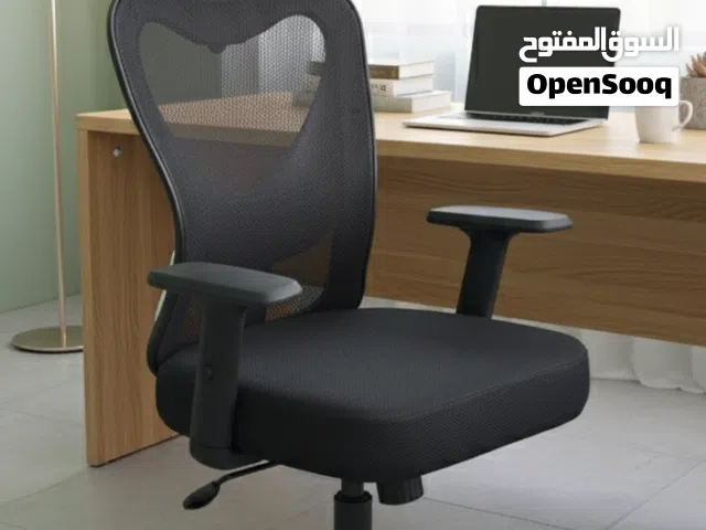 كرسي مكتب طبي فخم ومريح جداً   مسند رأس مريح قابل للتعديل  ظهر شبك طبي يتهوّى وما بيسخّن