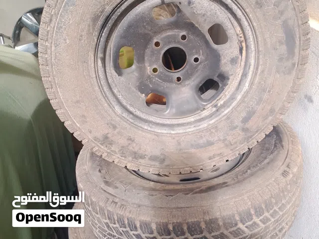 سيريا قومات دودج رام شبه جدد 17 وباب السوق دودج وغلاف صندوق دودج اصلي