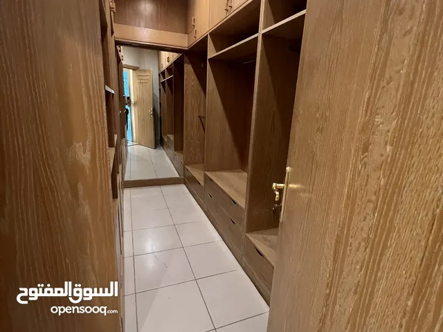 400 m2 More than 6 bedrooms Villa for Rent in Mubarak Al-Kabeer Adan