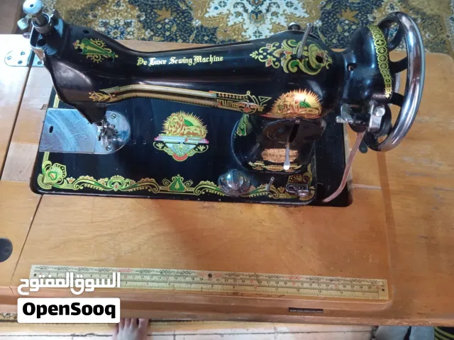 ماكينة خياطة قديمة ماركة سنجير بسعر مغري