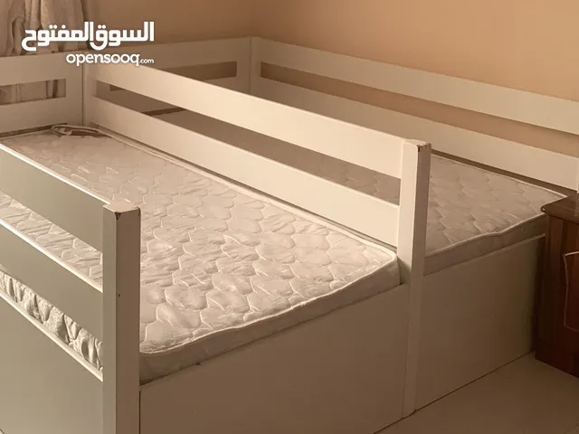 سرير اطفال وكبار