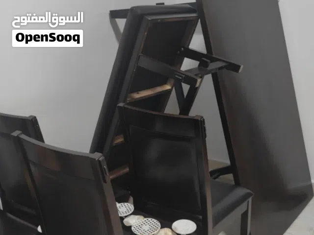 السلام عليكم طاوله طعام نظيفه 6 كراسي جلد