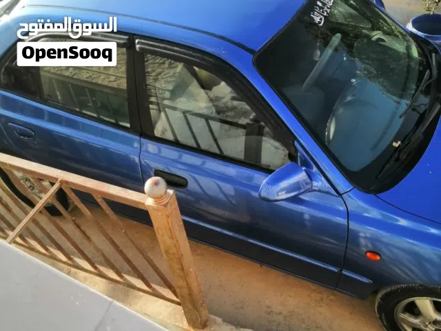 2001 هيونداي اكسنت GL