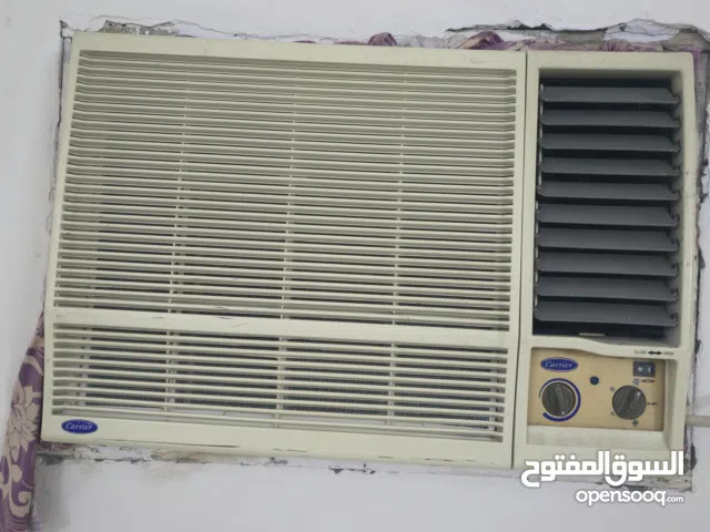 Carrier air conditioner, 1.5 ton and a half, used, clean, maintenance done, with gas filling