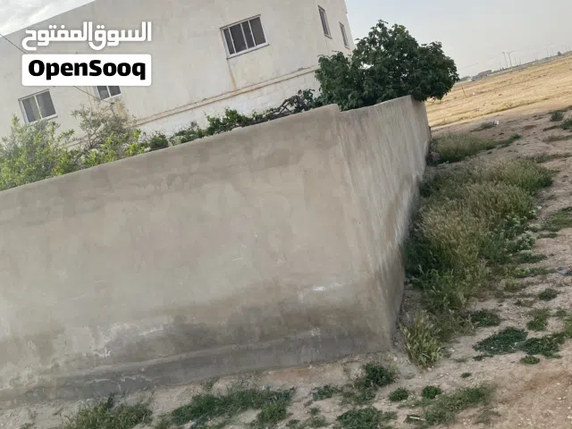 بيت طابقين ع دلمين ارض للبيع