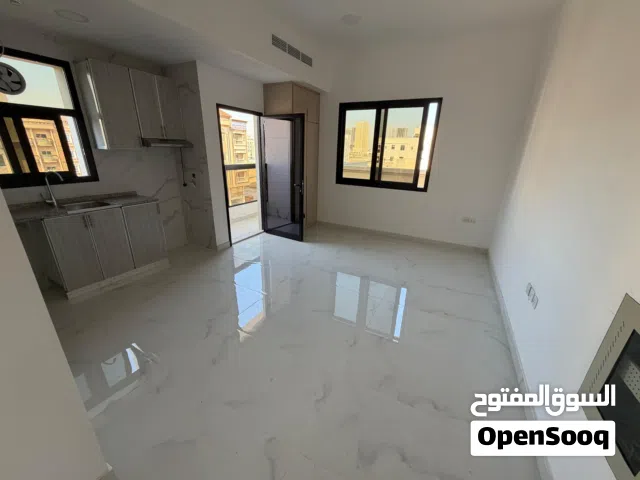 استوديو أول ساكن للإيجار السنوي  منطقة العالية عجمان